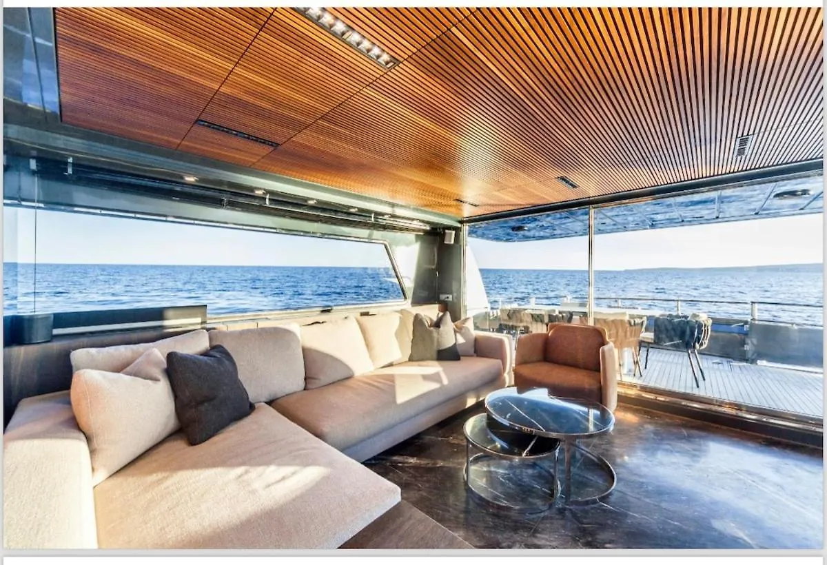 Luxury Yacht Sanlorenzo ميورقة